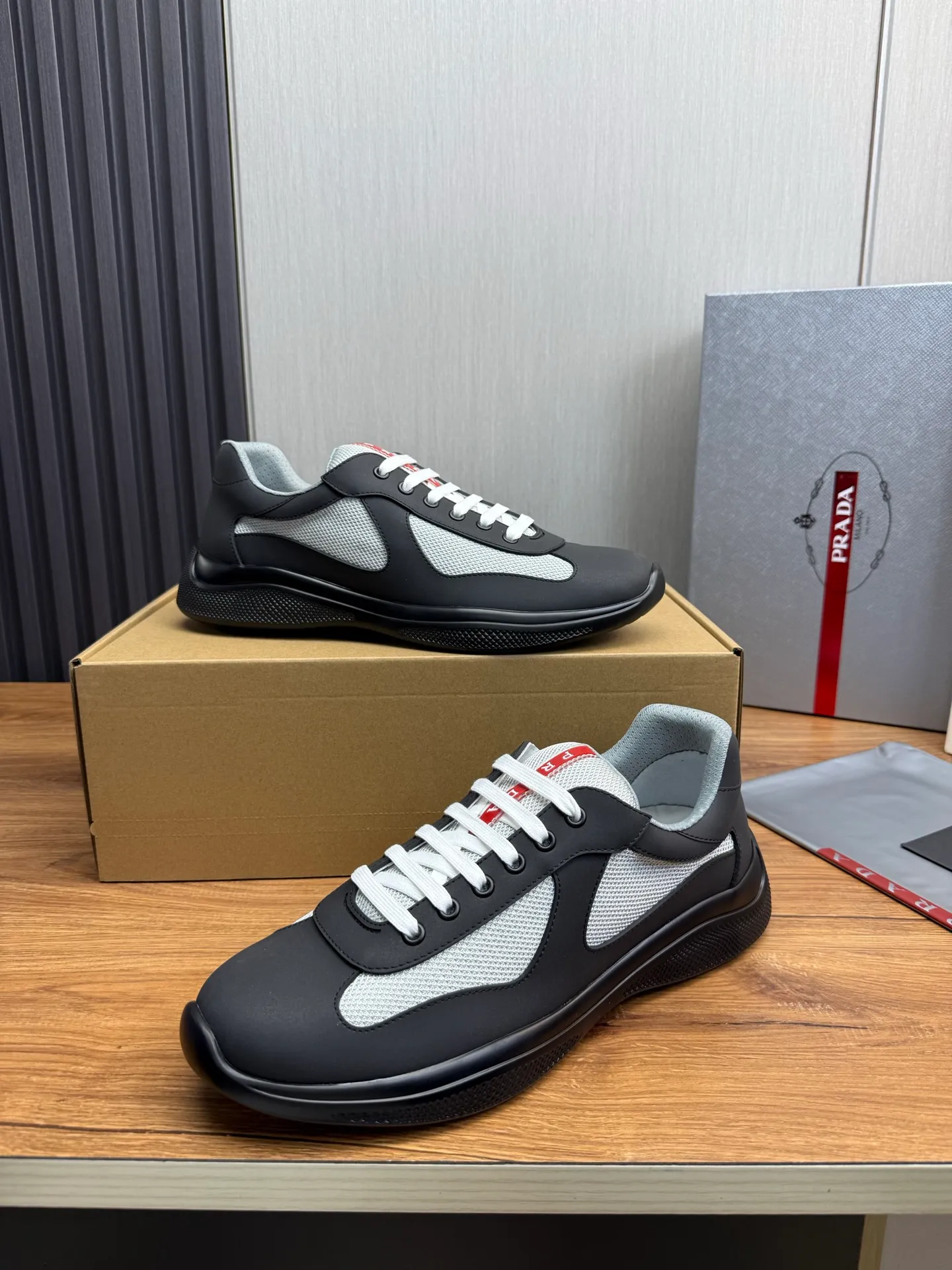 Men's shoes 640💰 [PRADA] Hot selling items🔥Must be recommended every day~~ Official website synchronized, 1:1 high quality shipments✔️ Imported cowhide fabric, rubber material + cowhide lining, original bottom, high-end airplane box packaging🎁 38-45 (38.45 custom-made, non-returnable)